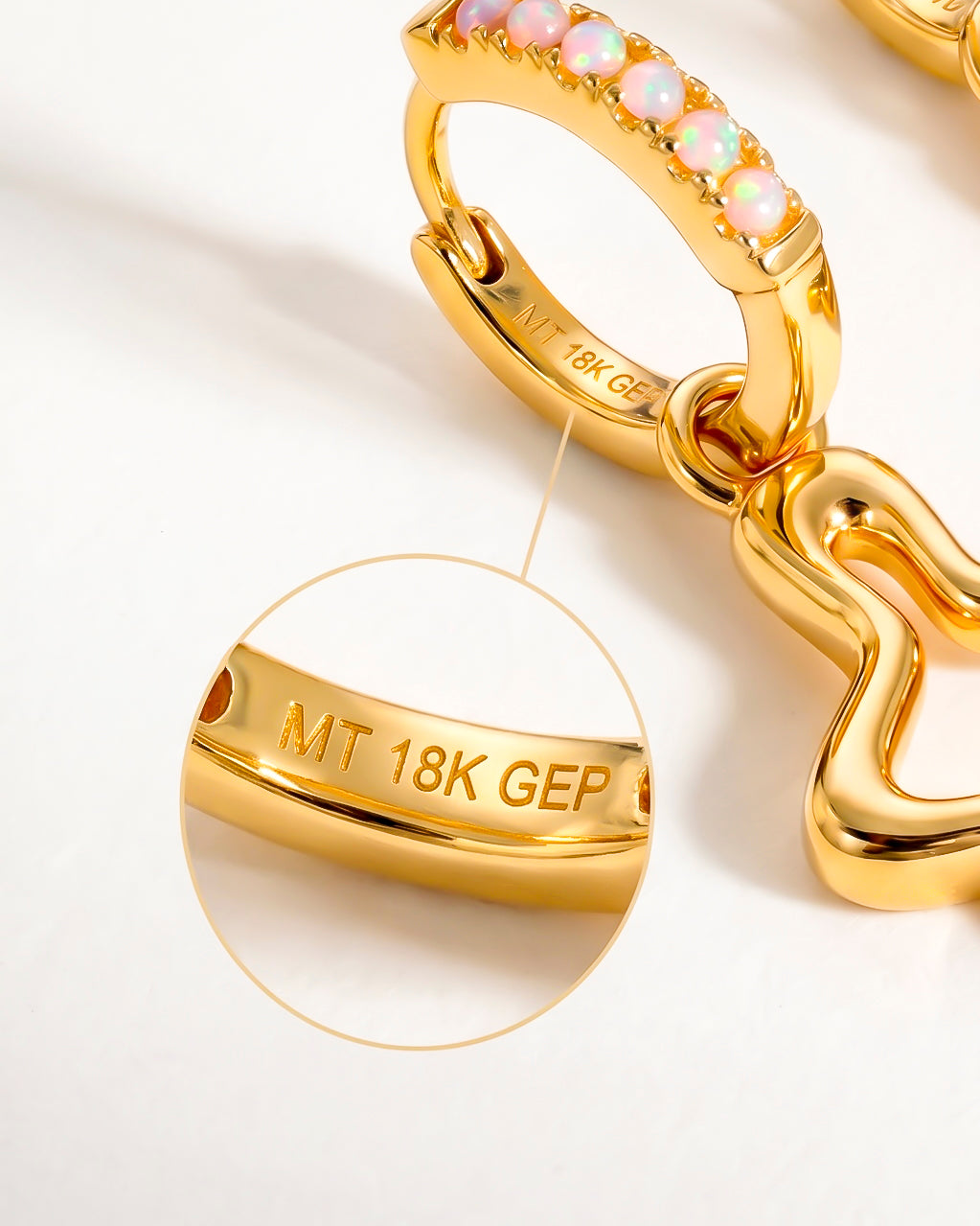 Glossy Court Earrings