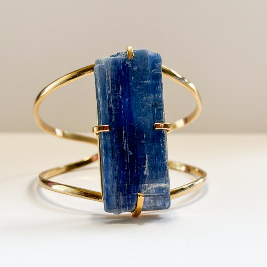 Kyanite Adjustable Cuff –– Bracelet