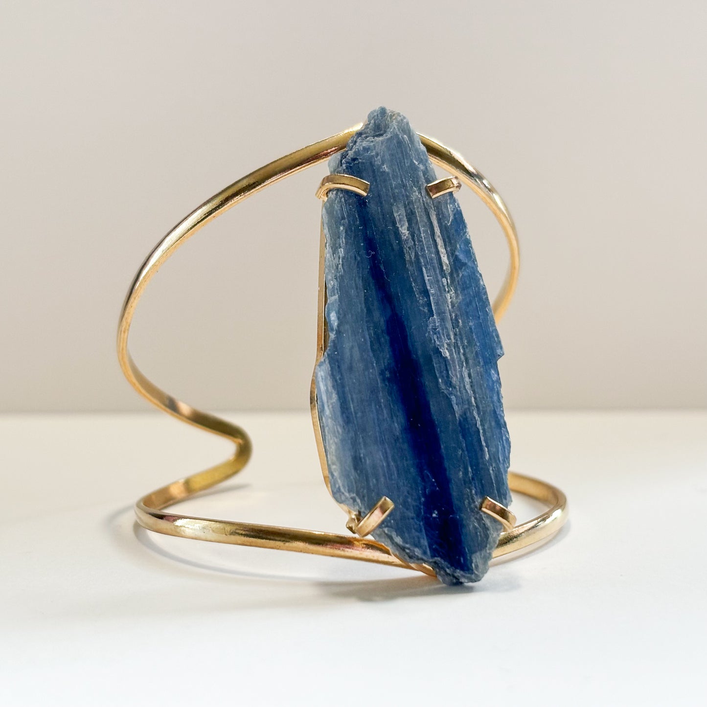 Kyanite Adjustable Cuff –– Bracelet