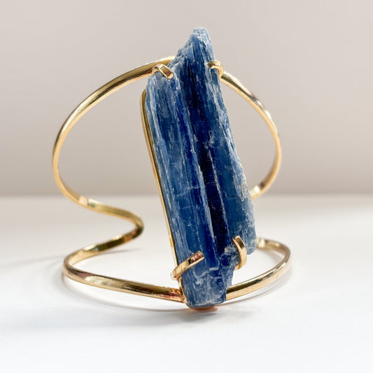 Kyanite Adjustable Cuff –– Bracelet