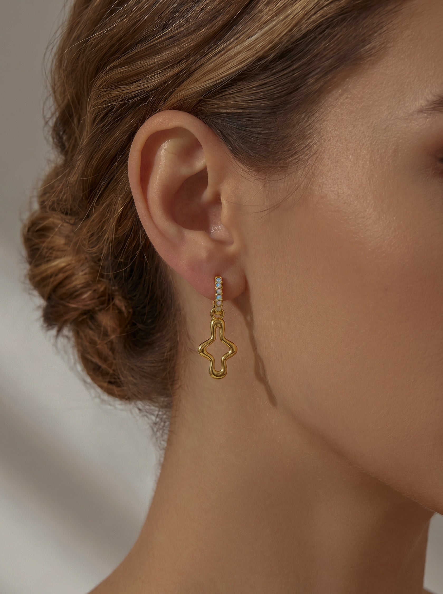 Glossy Court Earrings